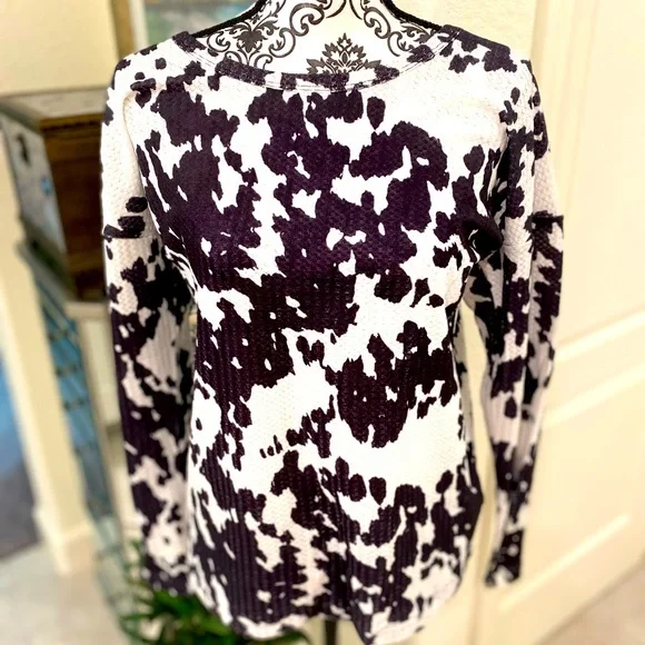 🧨2/$25🧨Long Sleeve - Picture 6 of 7